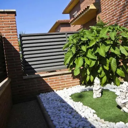 Global Roca House With Barbecue In *
