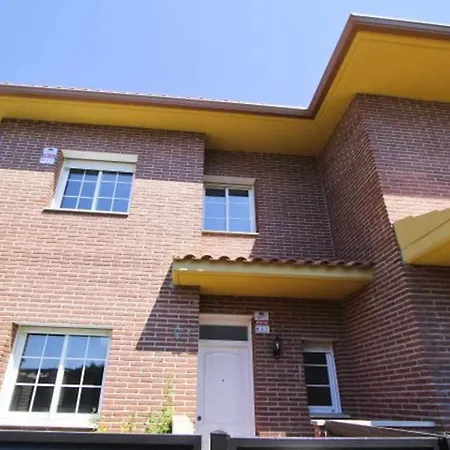 Global Roca House With Barbecue In *